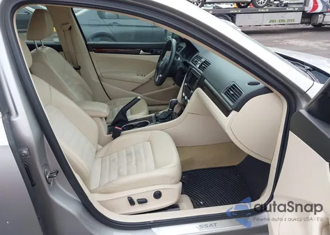 2014 Volkswagen Passat 2.0L Tdi Sel Premium from USA, damaged, VIN 1VWCN7A30EC068897